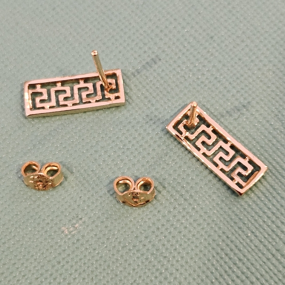 Two Tone 18k Gold Greek Key Stud Earrings - Picture 9 of 13